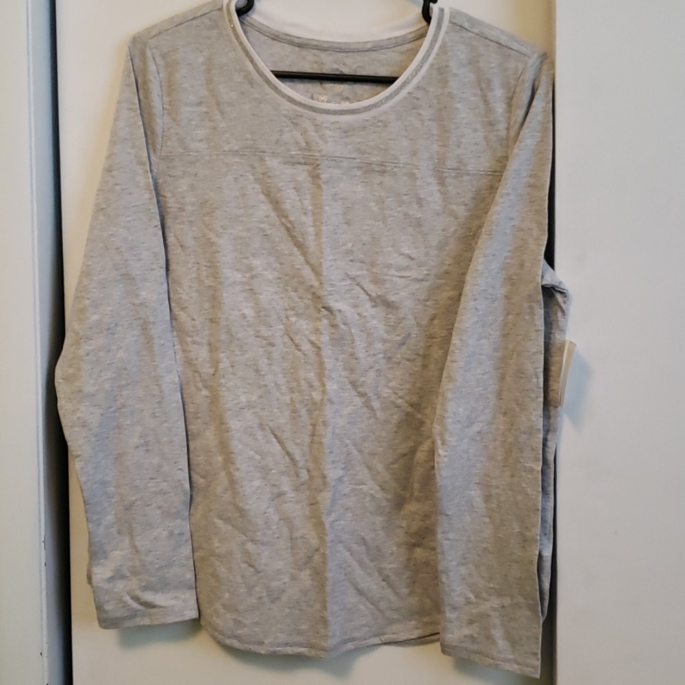 Long sleeve top